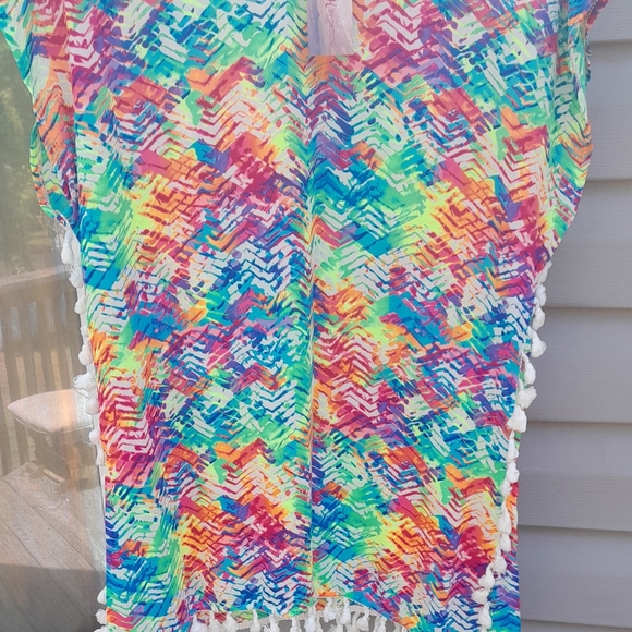 Beach By Design Red and Blue  Multicolor Swim Coverup for Beach Days With Tassel - Picture 7 of 10